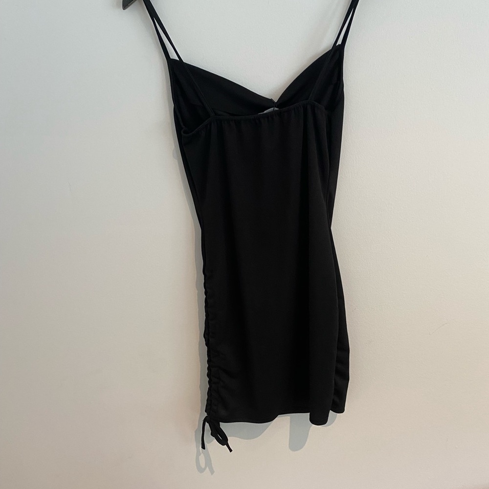 NWT pretty little things black cowled dress side ruched size 4 - Picture 5 of 10